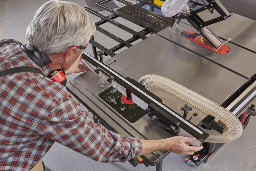 Adjusting the fence on a SawStop router table installed on a table saw