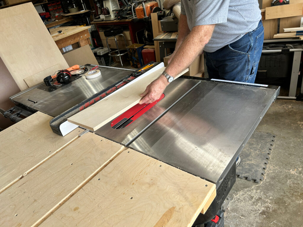 Securing the base to the miter bar